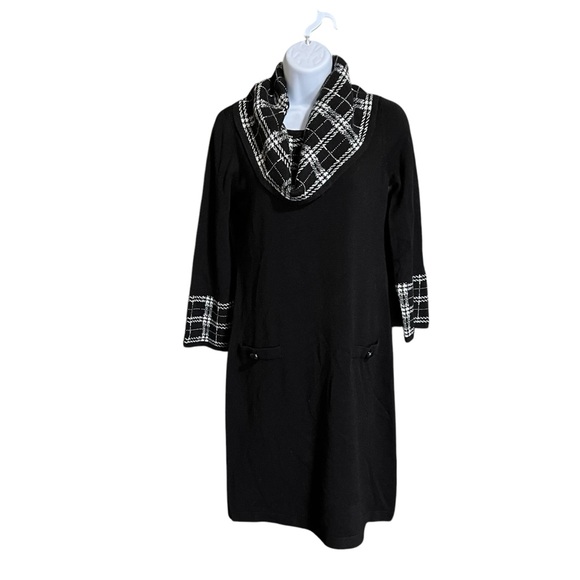 Eliza J Black & White Cowl-neck Sweater Dress with 3/4 Bell Sleeve Womens‎ XS - Picture 1 of 9